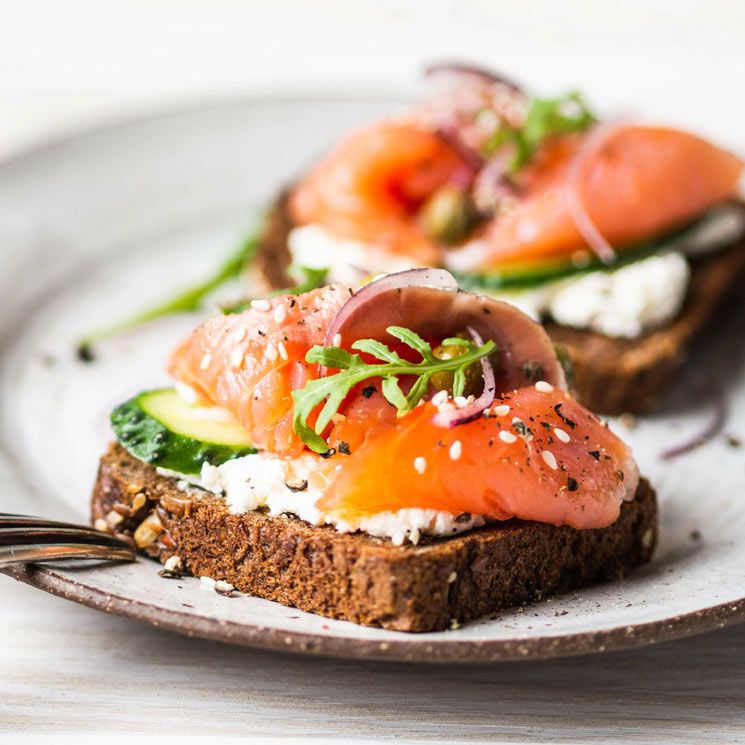 tostada salmon adob