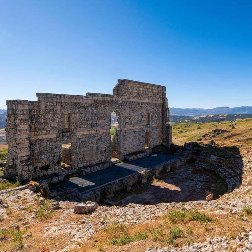 Ruinas del teatro romano de Acinipo.