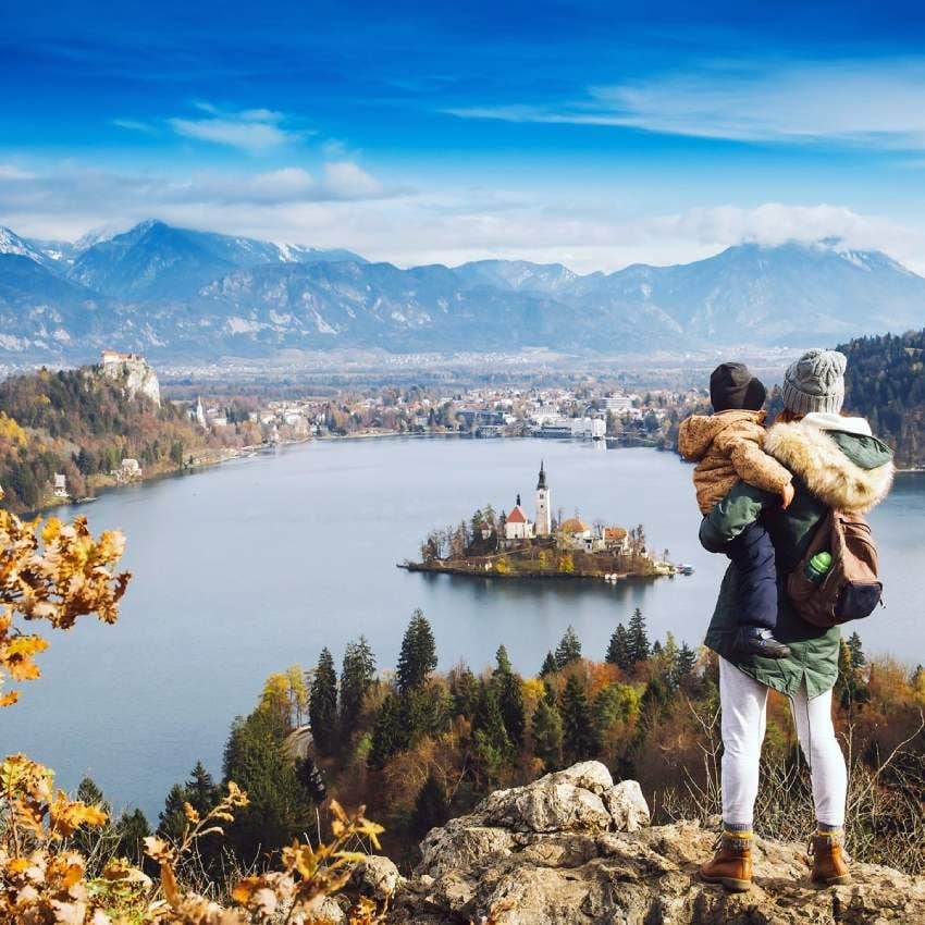 panoramica del lago de bled en otono eslovenia