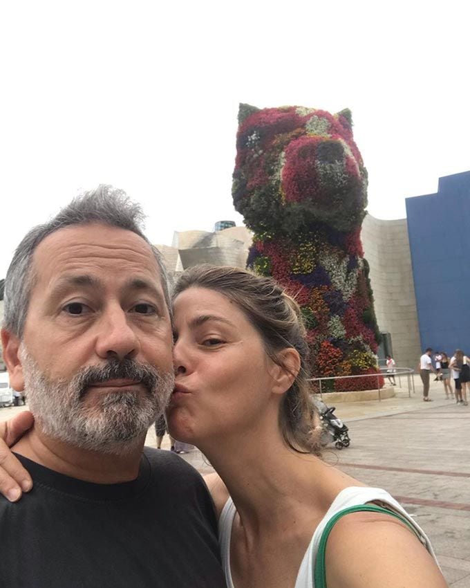 Manuela Velasco grita su amor por Rafa Castejóin, con el que lleva 20 años de relación