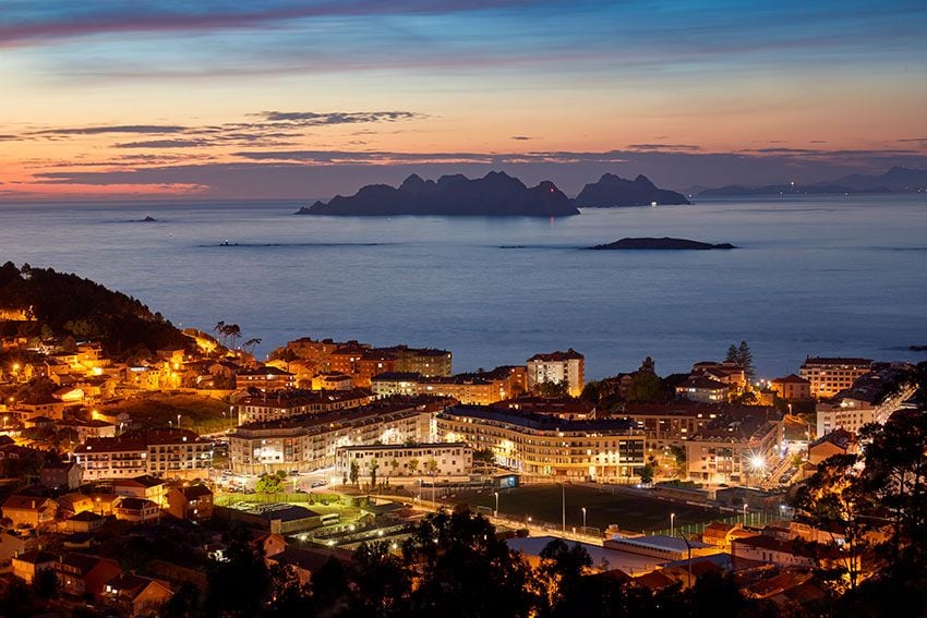 Panorámica de Vigo y al fondo las Islas Cíes