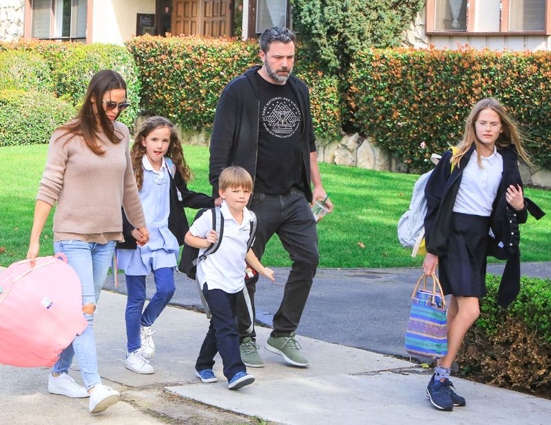 Jennifer Garner y Ben Affleck con sus hijos