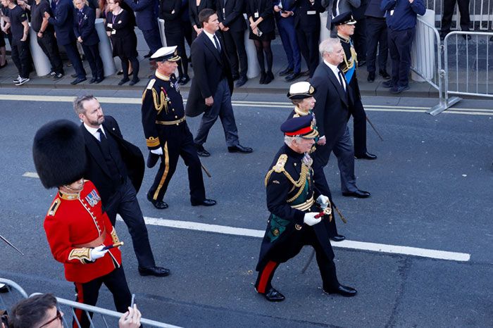 Cortejo fúnebre de Isabel II