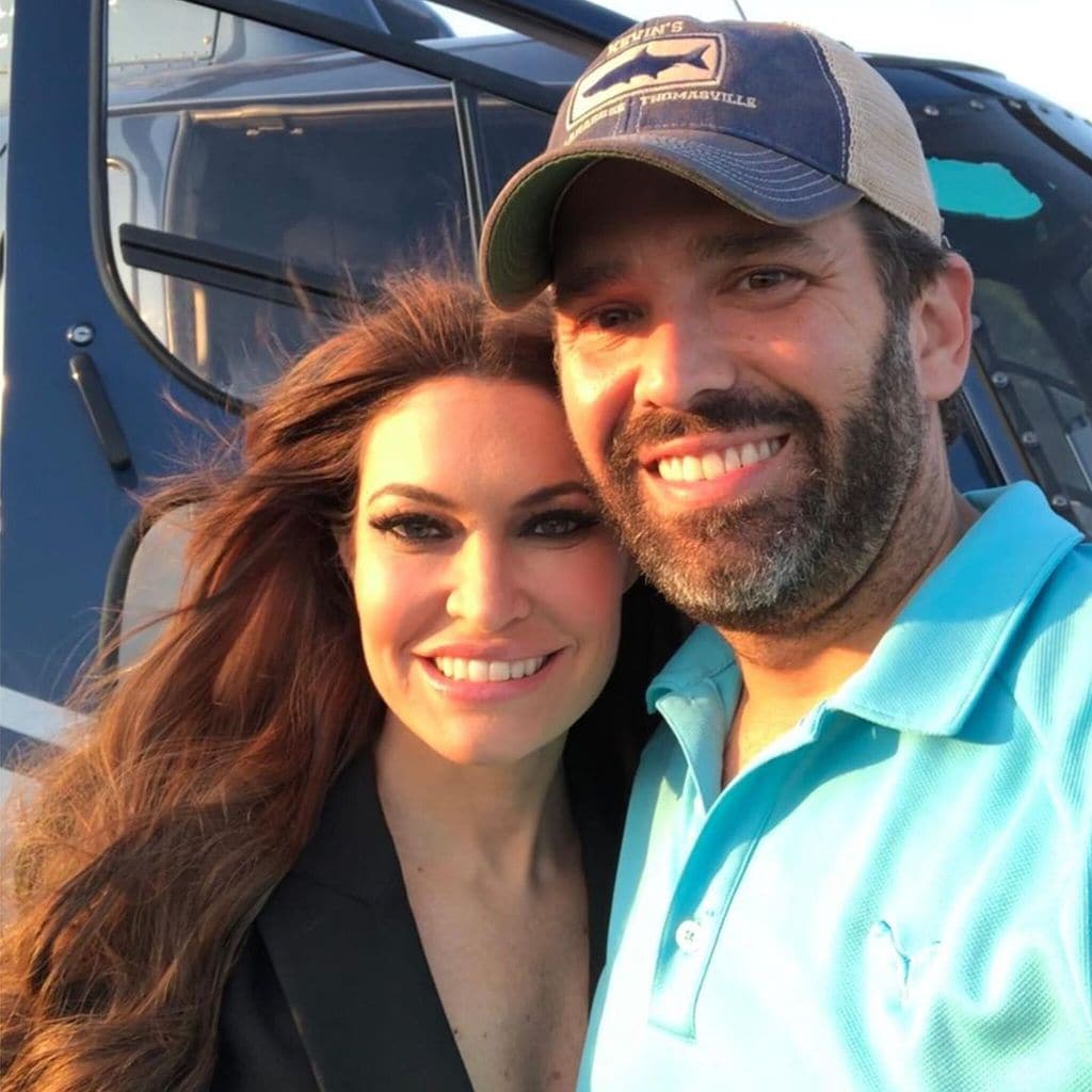 Donald Trump Jr. y Kimberly Guilfoyle