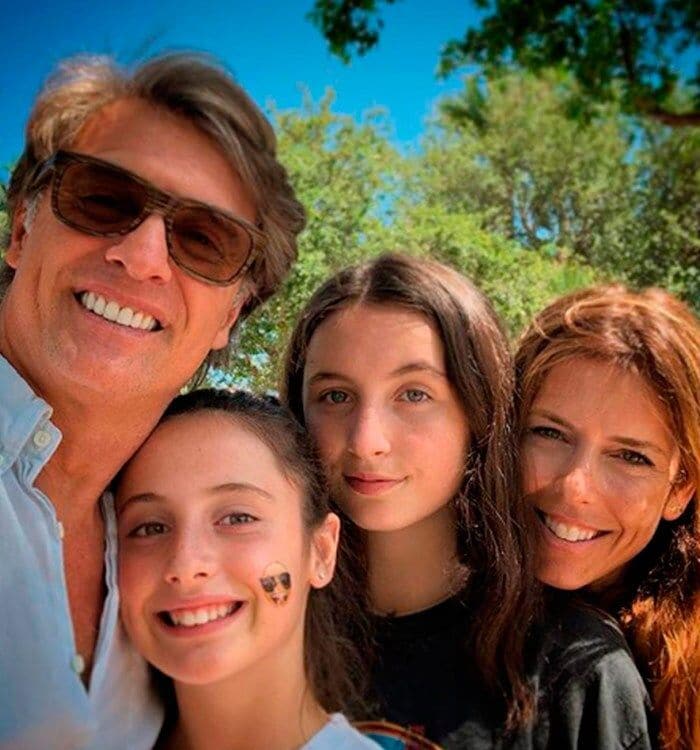 Juan Soler y sus hijas