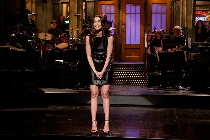 El monólogo 'spanglish' de Ana de Armas en Saturday Night Live