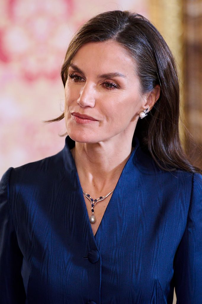 Reina Letizia joyas