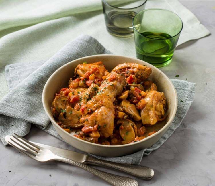 Pollo guisado a la italiana