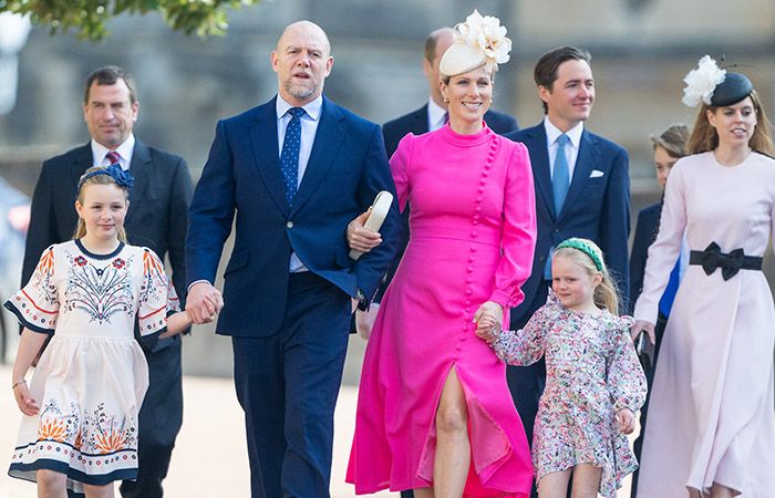 Zara y Mike Tindall con sus dos hijas 