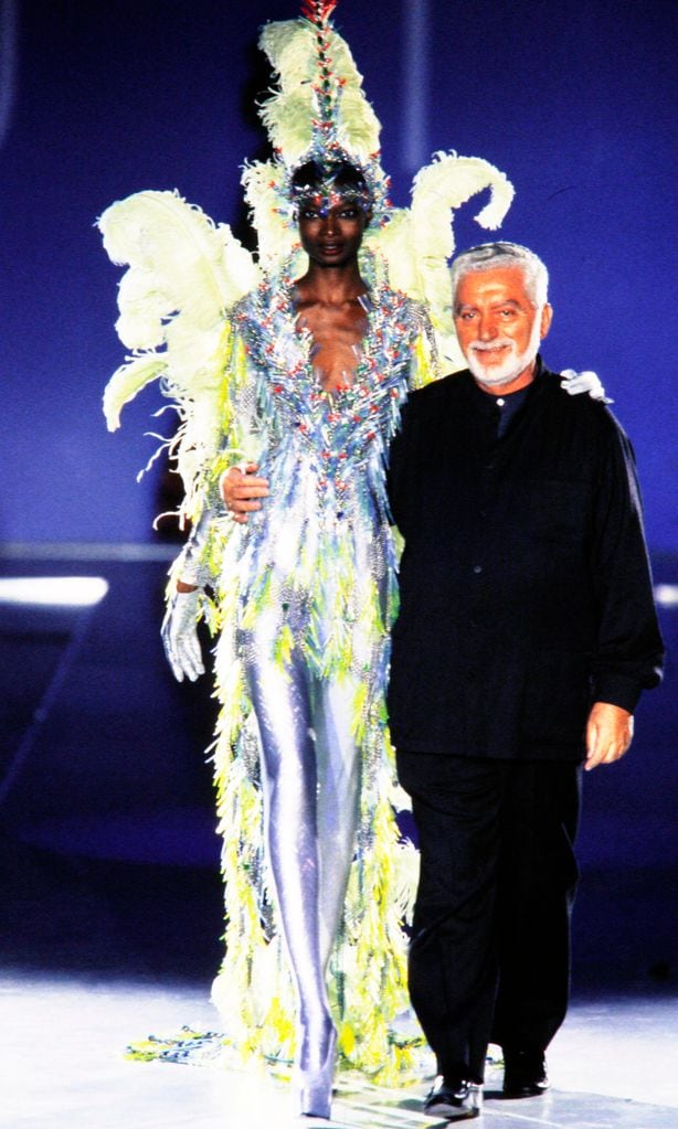 Paco Rabanne Fall 1998 Couture Collection Runway Show