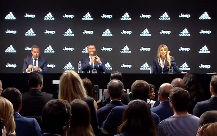 Georgina, la otra estrella en la presentación oficial de Cristiano como jugador de la Juventus