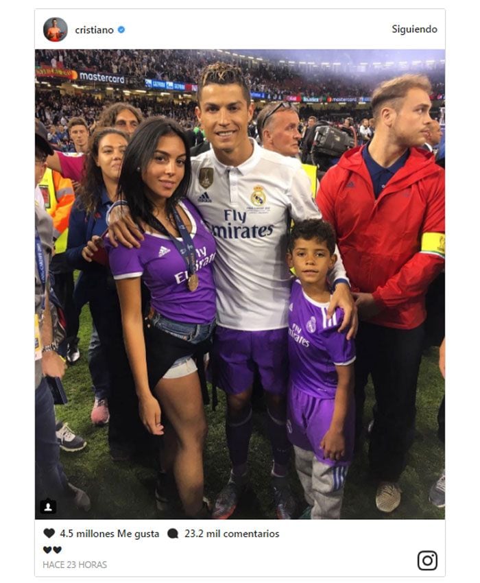 Cristiano Ronaldo y Georgina junto a Cristiano Ronaldo Jr