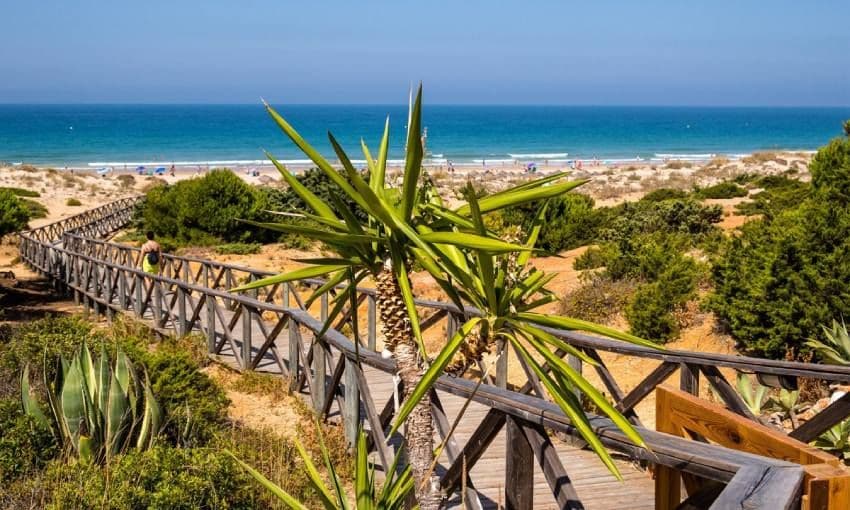 playa de la barrosa sancti petri cadiz