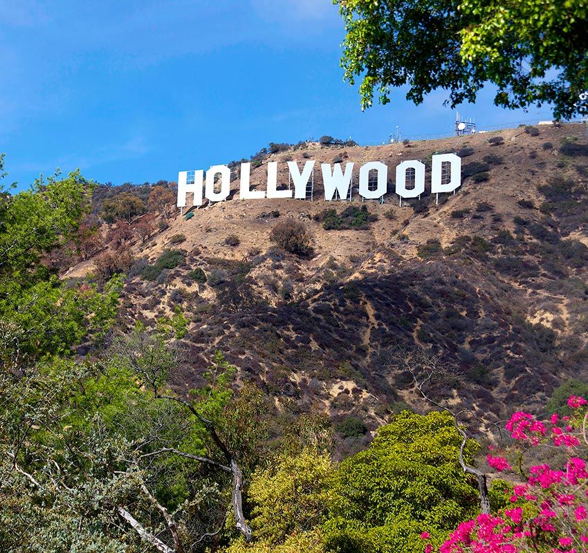 Así es la subida al icónico cartel de Hollywood que cumple 100 años