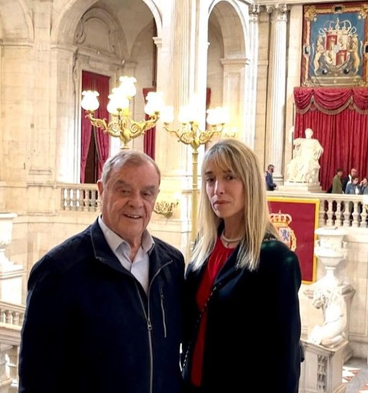 Nadia y su padre en el Palacio Real 