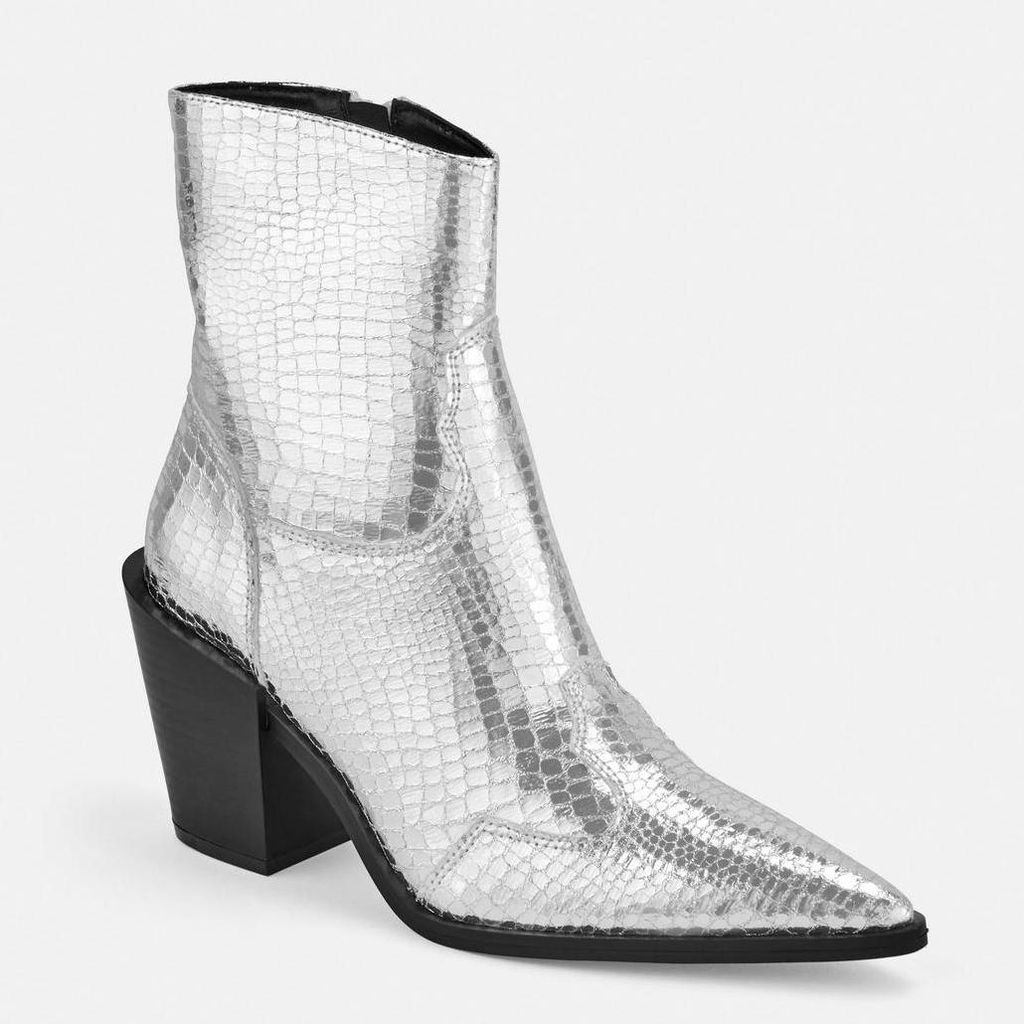 ankle boots plateadas con croc effect de estilo western de missguided