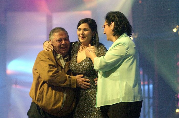 Rosa López con sus padres