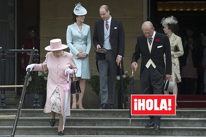 Los duques de Cambridge con la Reina y Felipe de Edimburgo