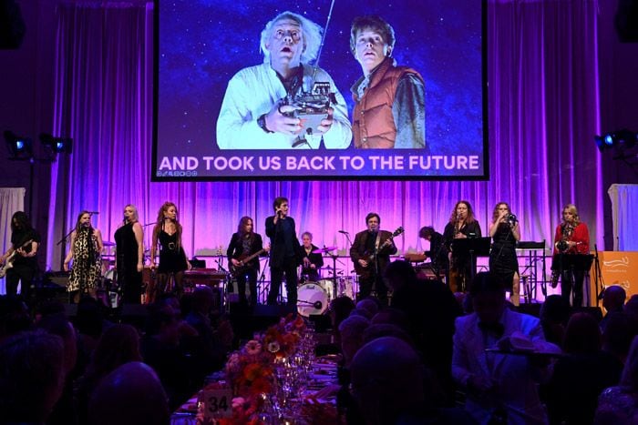 Michael J. Fox y Christopher Lloyd en la gala de la fundación de Michael J. Fox