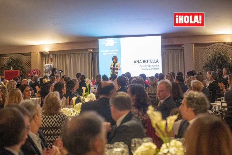 Ana Botella, arropada por toda su familia en la cena benéfica que conmemora los 20 años de su fundación 