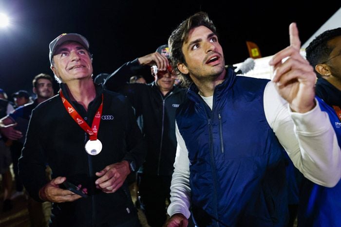 Carlos Sainz con su hijo Carlos