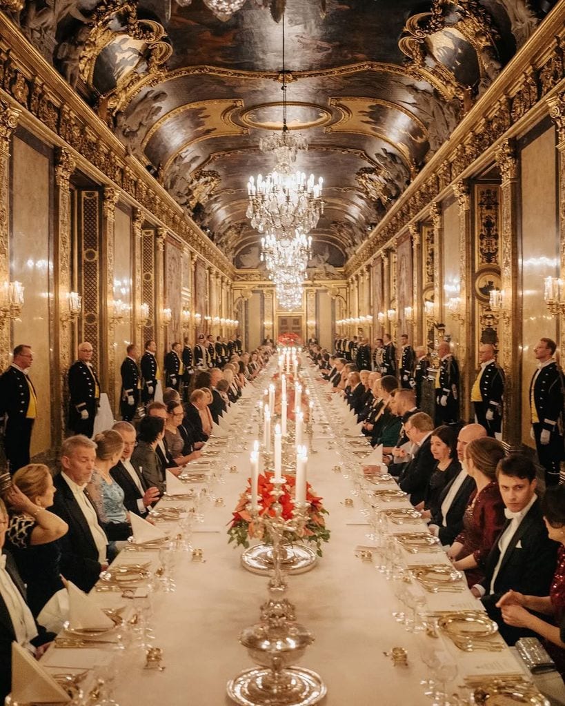 Victoria de Suecia en la cena de los Nobel