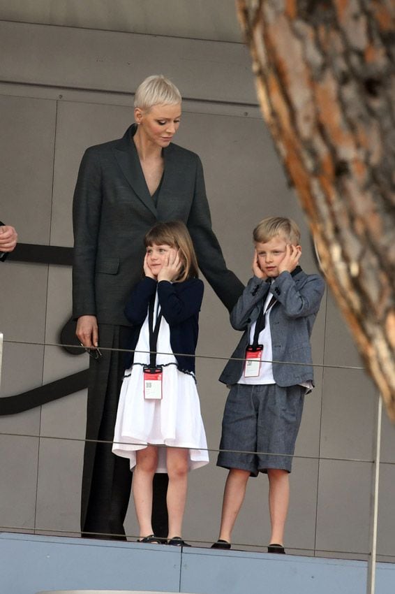 La Princesa Charlene con sus hijos, los mellizos Jacques y Gabriella