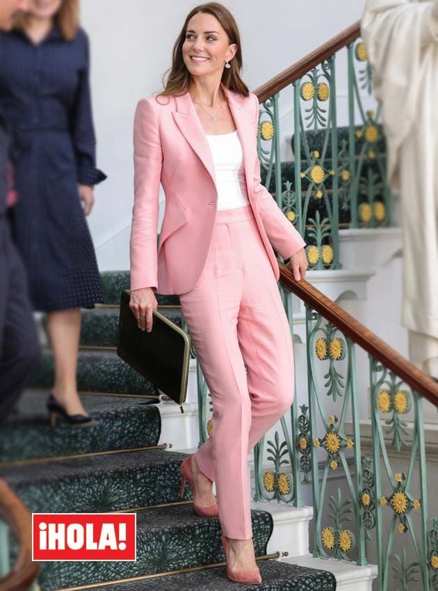 Kate Middleton traje rosa