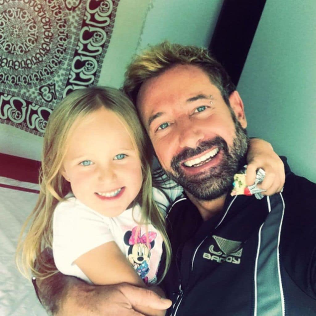 Gabriel Soto, Geraldine Bazán y sus hijas