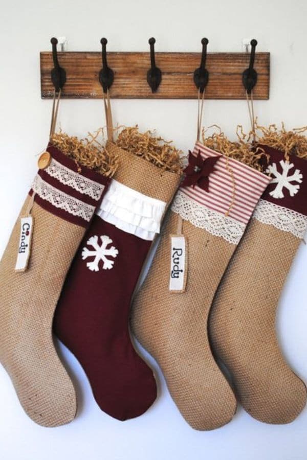 UNOS 'CHRISTMAS STOCKINGS' O BOTAS DECORATIVAS DE NAVIDAD