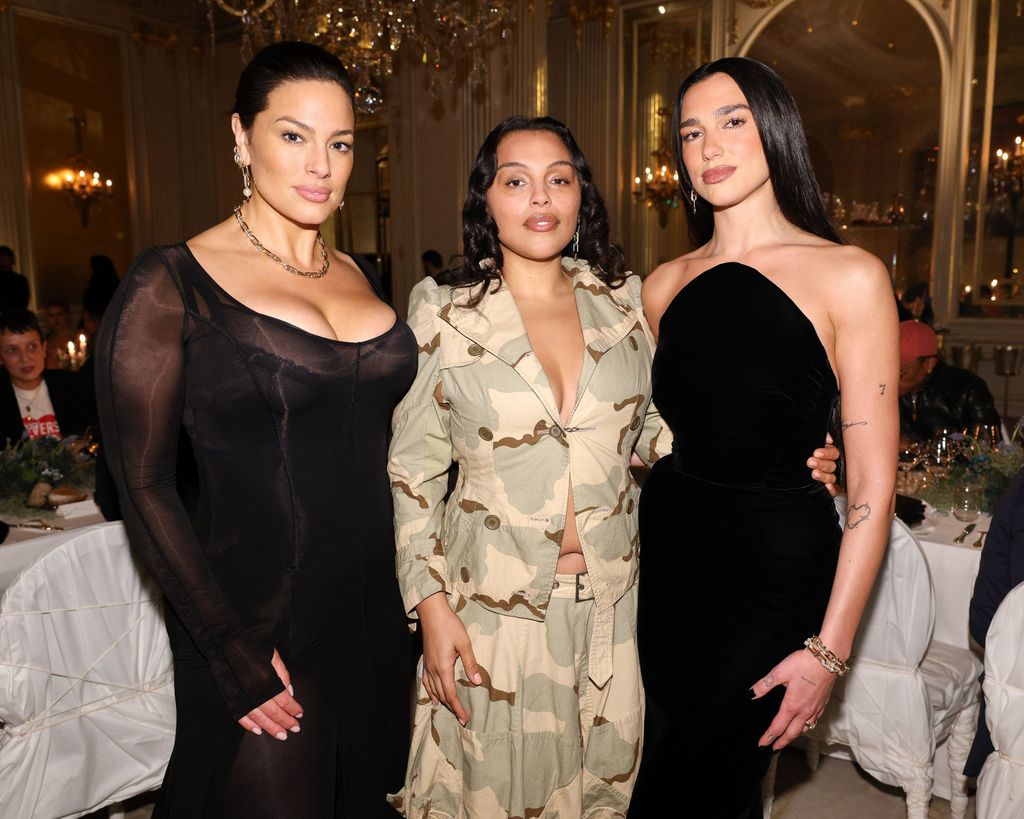  Ashley Graham, Paloma Elsesser, Dua Lipa en el evento de Tiffany&Co en Paris 