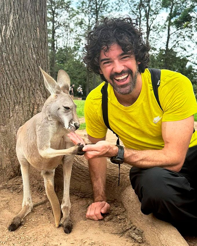 El actor y director se estrena como presentador de un formato de entretenimiento