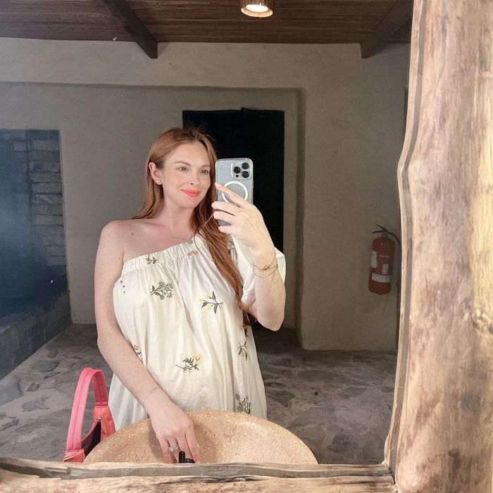 Lindsay Lohan dio a luz hace unos quince días