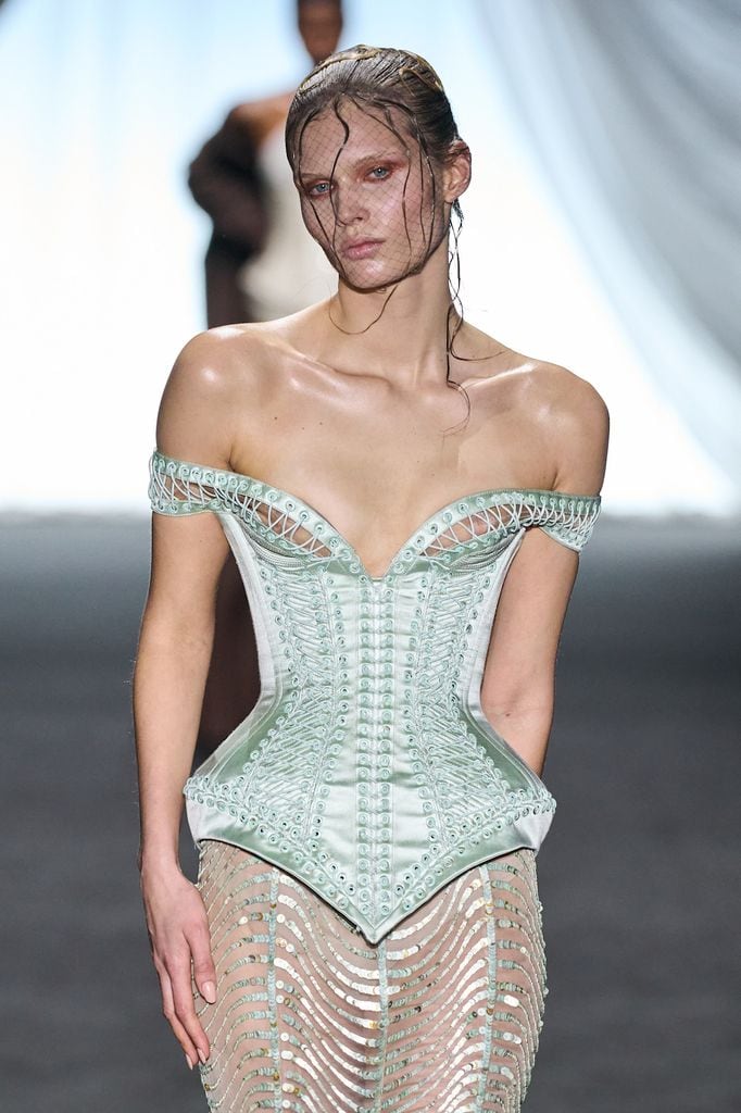 'wet look' en la pasarela de Jean Paul Gaultier