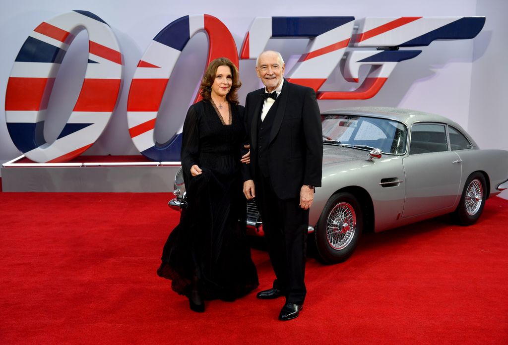 Los productores Barbara Broccoli y Michael G. Wilson en el estreno mundial de No Time To Die en el Royal Albert Hall, el 28 de septiembre de 2021