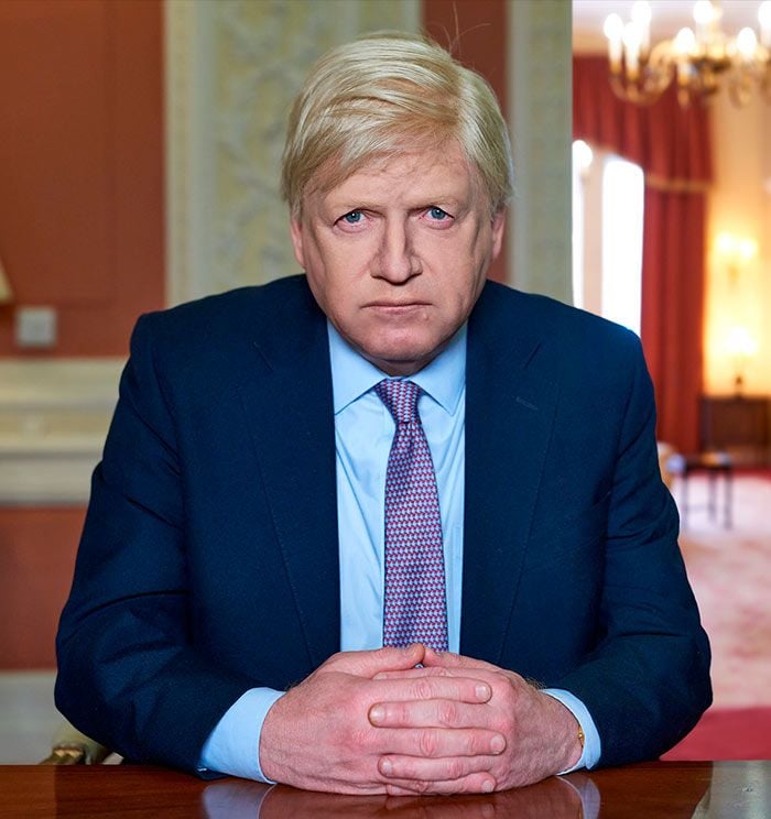 Un Kenneth Branagh transformado en Boris Johnson recrea situaciones que todos los británicos vieron en televisión