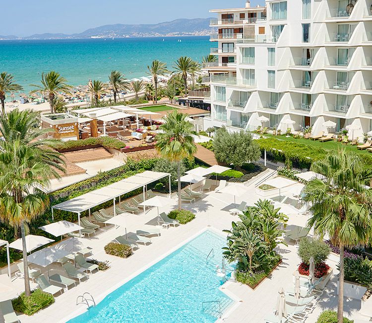 Vista de la piscina del Hotel Iberostar Selection Playa de Palma