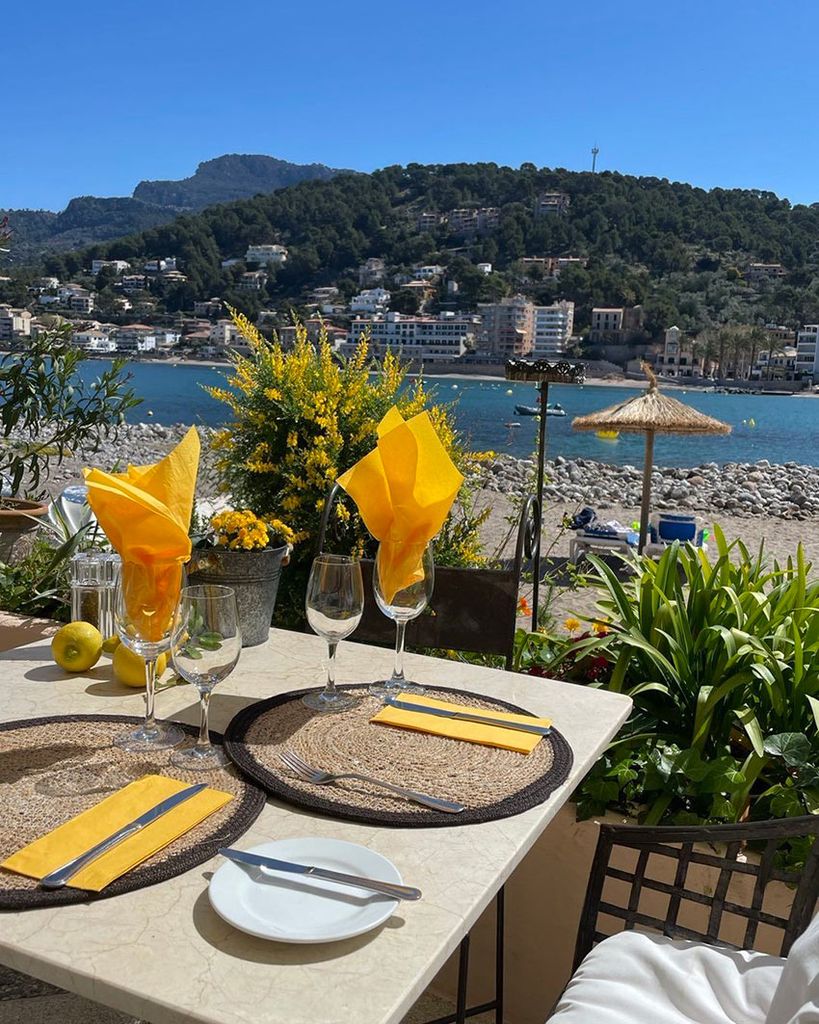 Terraza del restaurante Agapanto, puerto de Sóller