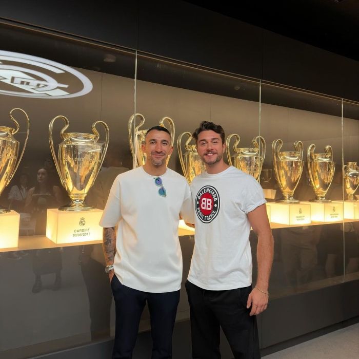 Onur Seyit Yaran, de 'Hermanos', visitó la sala de trofeos del Real Madrid