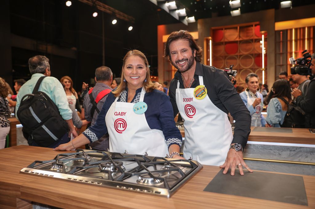 Gaby Rivero y Bobby Larios, concursantes de MasterChef Celebrity