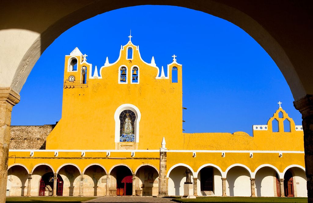 a_izamal_amarill