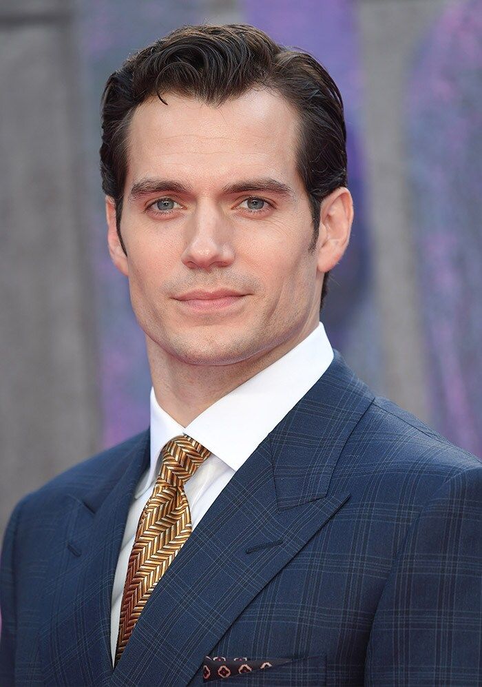 henry-cavill-novia-2