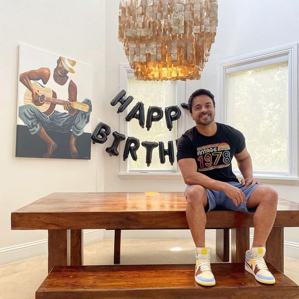 Luis Fonsi cumpleaños número 42