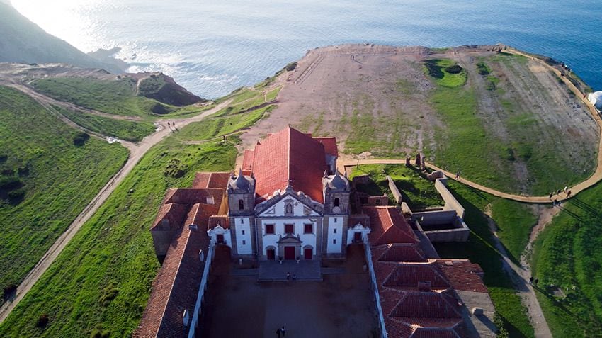 espichel-cabo-setubal-portugal