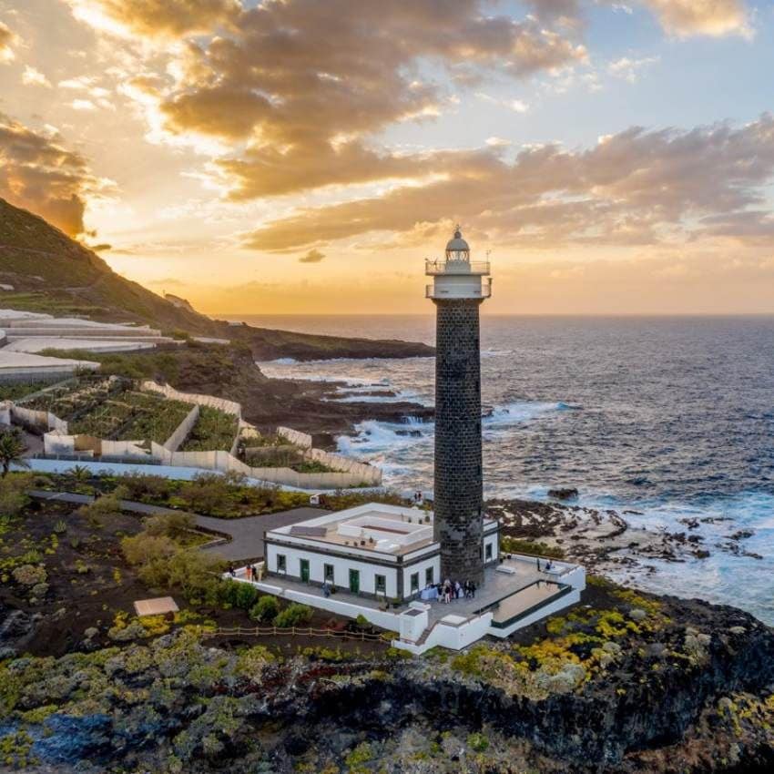 En España solo se puede pernoctar en dos faros y uno de ellos es este de Punta Cumplida.