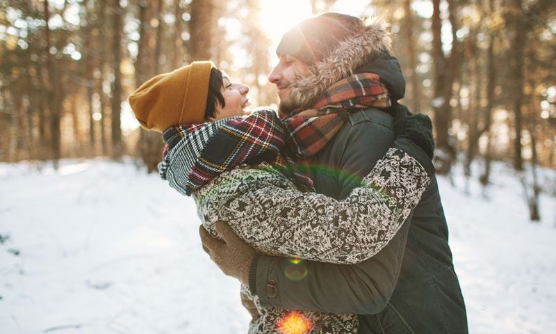 pareja nieve