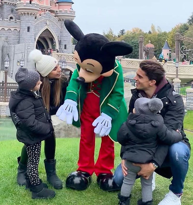 Marc Bartra y Melissa Jiménez celebran emocionados el primer cumplemes de su bebé