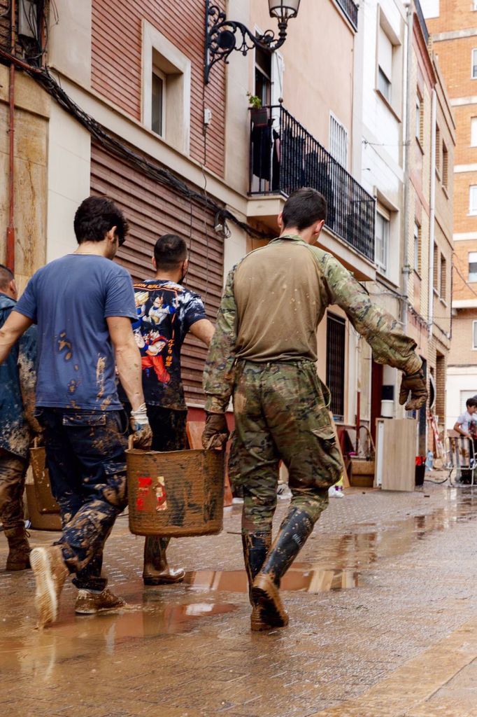 Participación de la Guardia Real y del Servicio de Seguridad de la Casa en las tareas en Valencia