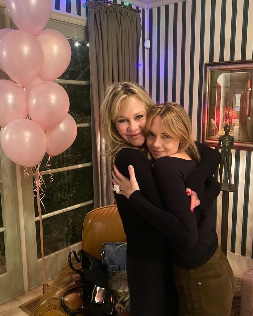 Melanie Griffith y su hija Stella Banderas