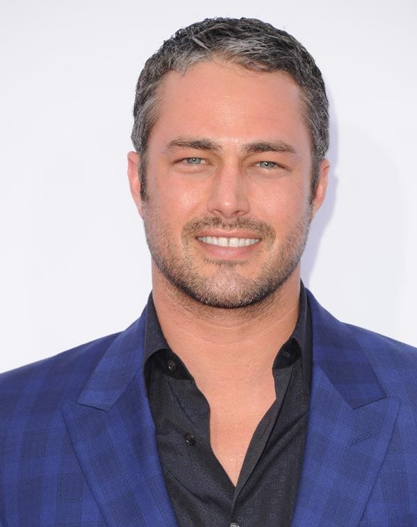 taylor kinney3